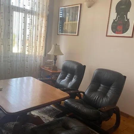 Apartment Mika Apartman *