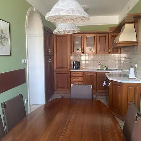 Mika Apartman